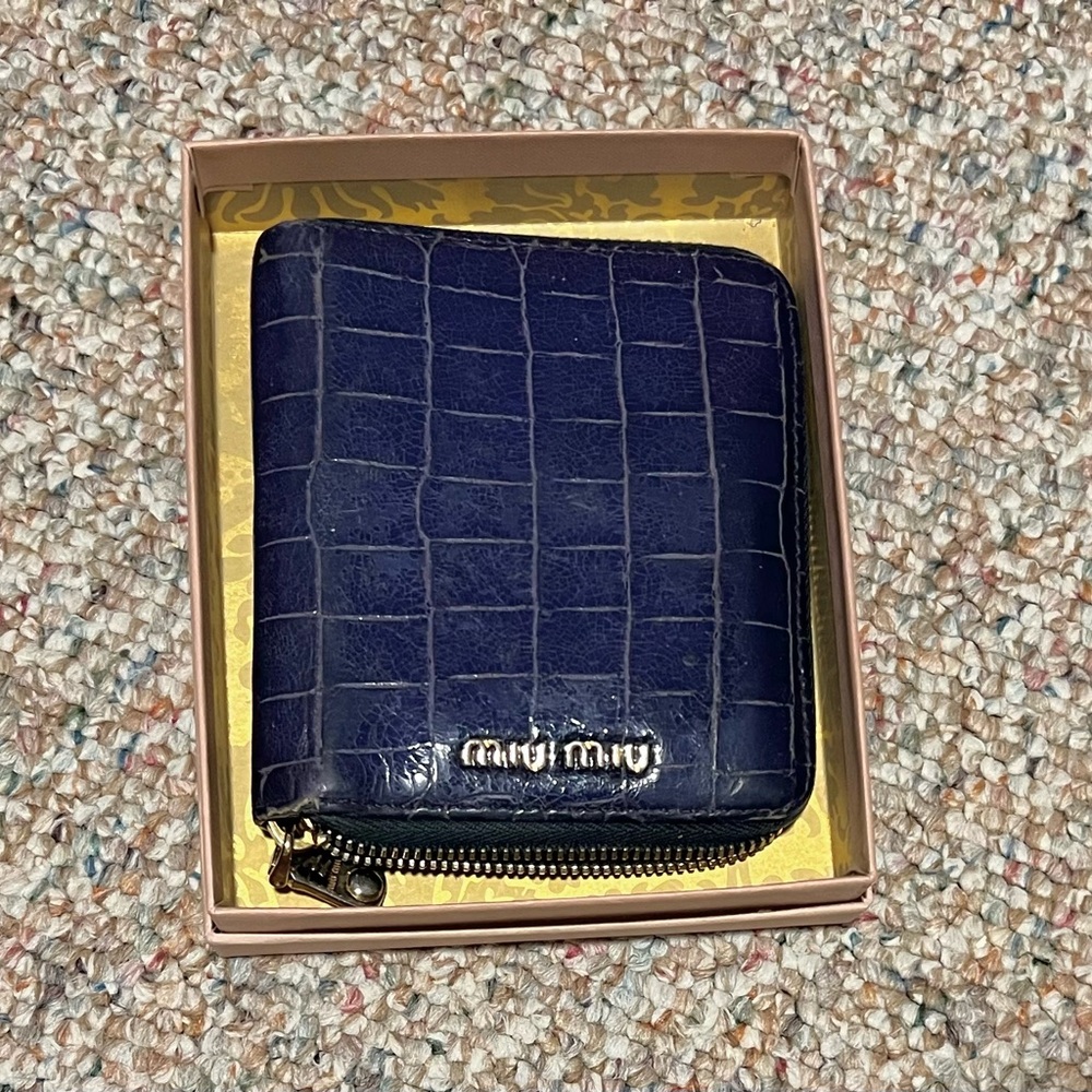 Miu Miu Blue Croc-Embossed Wallet Blurple Leather (blue/purple) FLAW